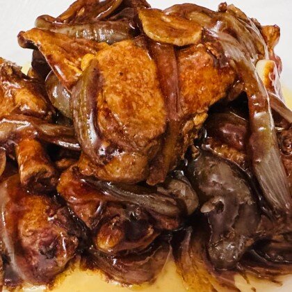 #60 Утка рубленная с луком и чесноком в соусе