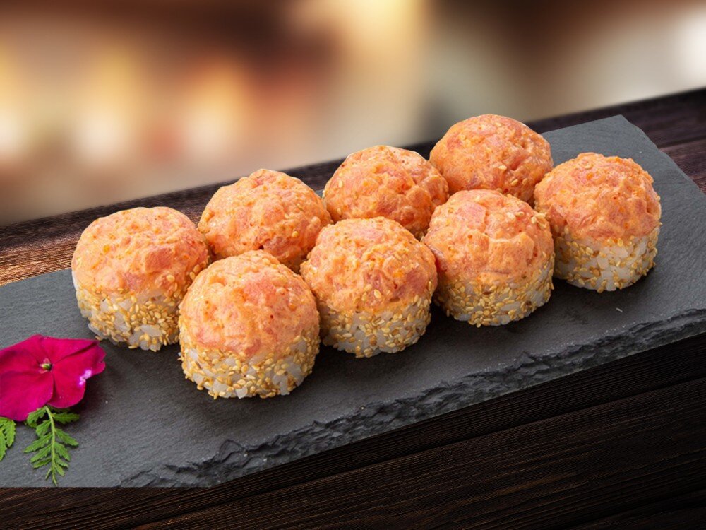 Острый ролл с тунцом LUX