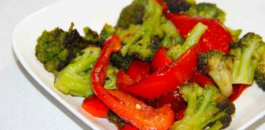 Брокколи с болгарским перцем (овощи)