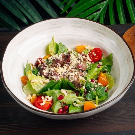 Салат с куриной печенью