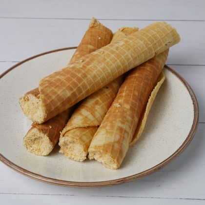 Вафельная трубочка с сыром и сгущенкой