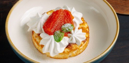 Творожная запеканка с морковным вареньем