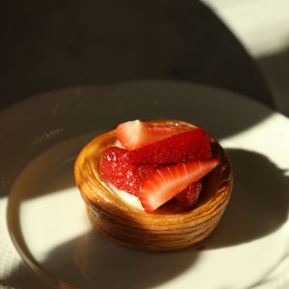 Дэниш клубника-белый шоколад