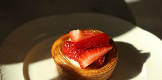 Дэниш клубника-белый шоколад