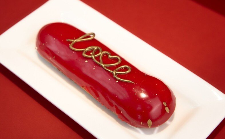 Эклер Карамельный