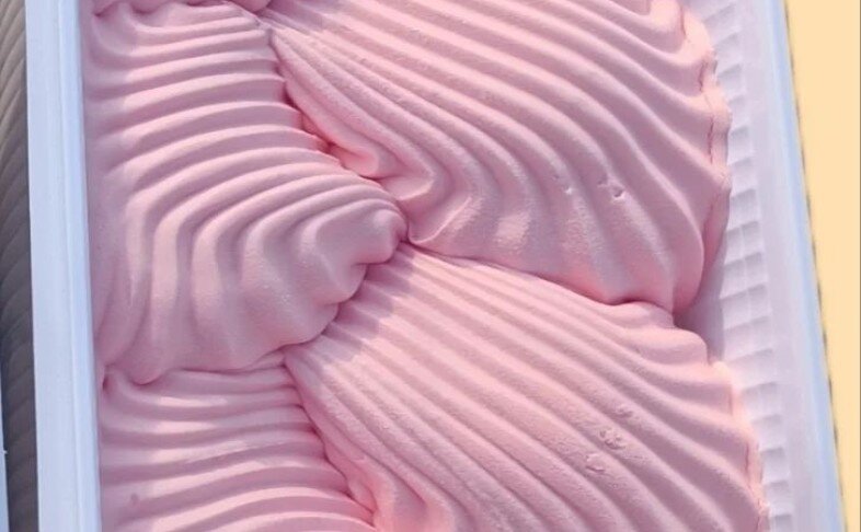 МОРОЖЕНОЕ КЛУБНИЧНОЕ