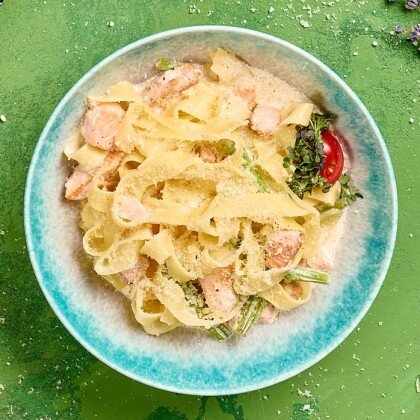 Паста с лососем и спаржей