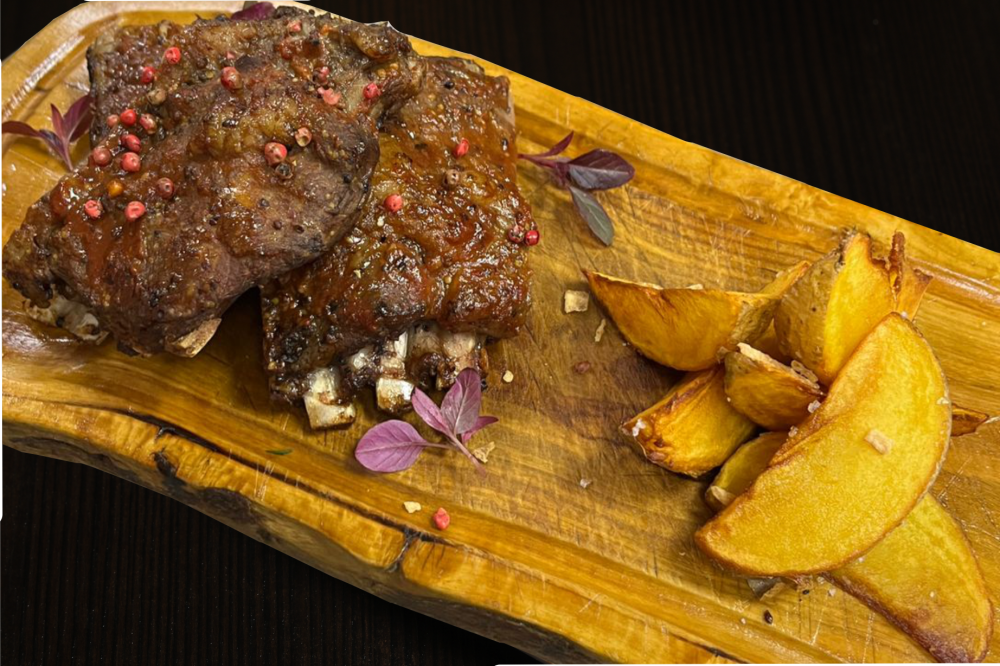 Рёбрышки ягненка под пикантым соусом