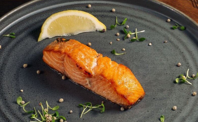 Стейк лосося на гриле