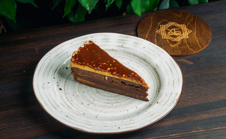 Торт карамельно-ореховый