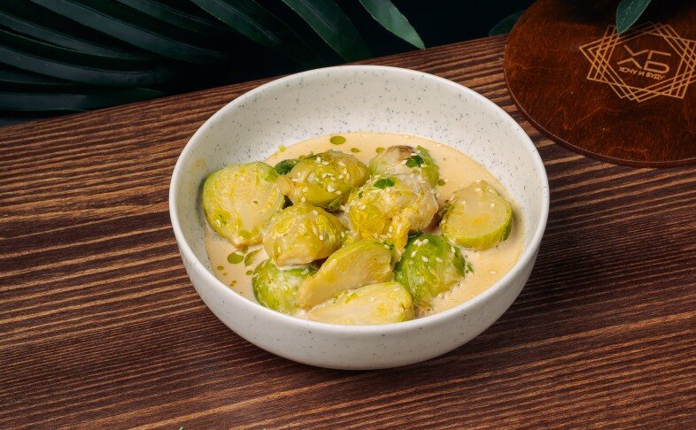 Брюссельская капуста в устричном соусе