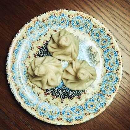 *Хинкали с сыром и томатами