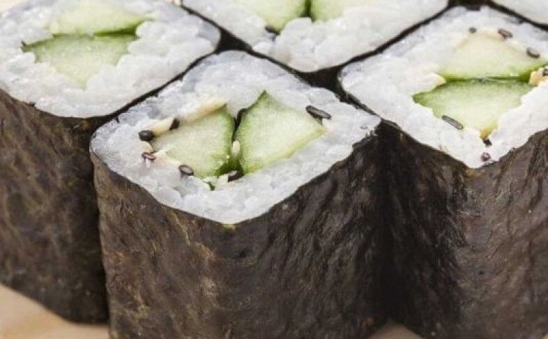 Мини ролл с огурцом