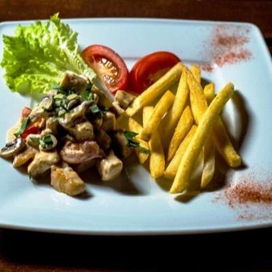 Фрикасе из курицы с грибами