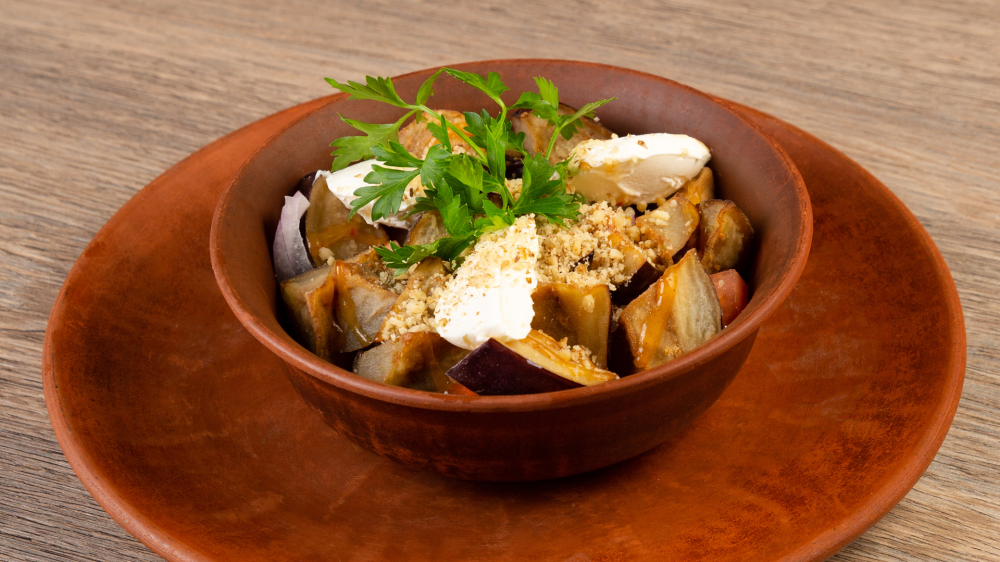 Салат с баклажанами и сливочным сыром