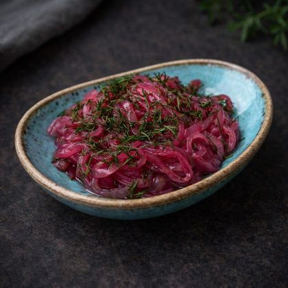 Маринованный красный лук