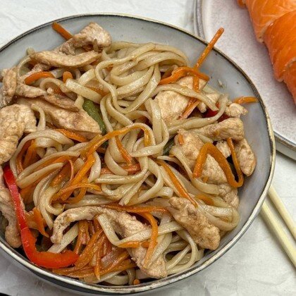 Wok c курицей