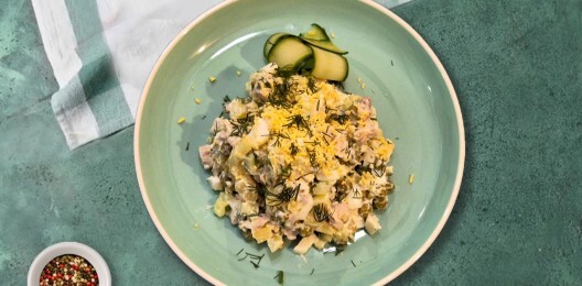 Оливье с курицей