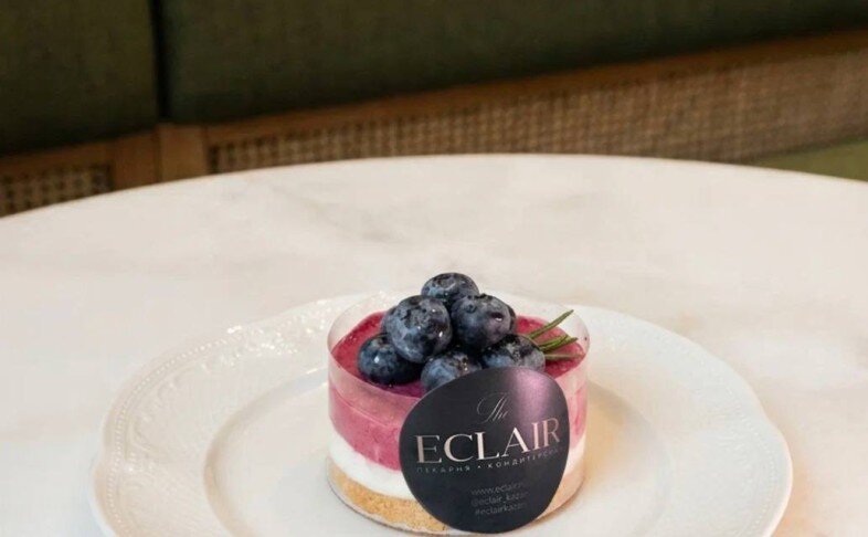 Чизкейк "Черная смородина-голубика