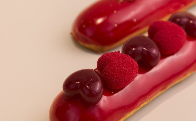 Эклер Малина-Маракуйя