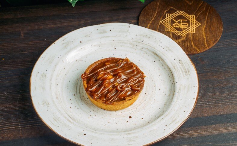 Карамельно-ореховая тарталетка