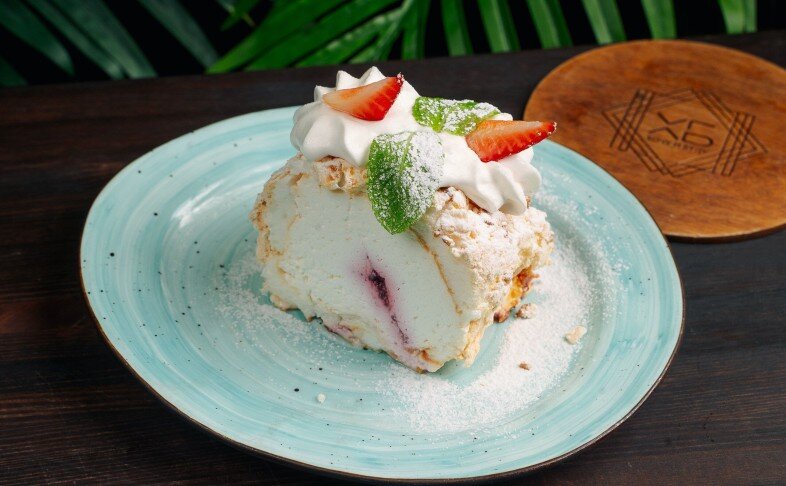 Меренговый рулет