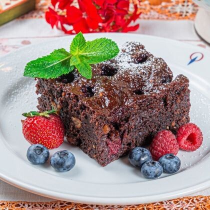 Коврижка шоколадно-вишневая