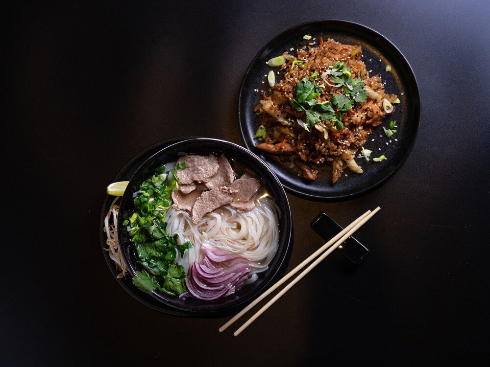 ФО БО ﴾1/2 порции﴿ + РИС С КУРИЦЕЙ