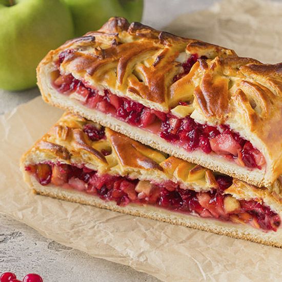 Пирог брусника с яблоками 1,5кг