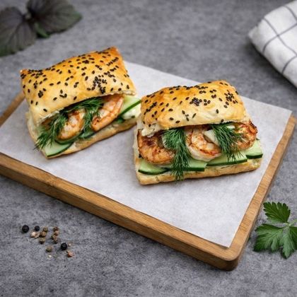 Брускетта с креветкой