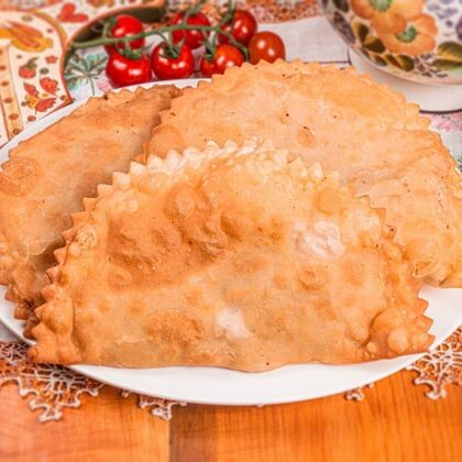 Чебуреки со шпинатом и зеленью