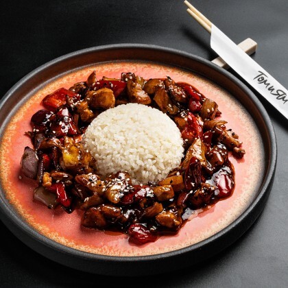 КУРИЦА В КИСЛО-СЛАДКОМ СОУСЕ С РИСОМ