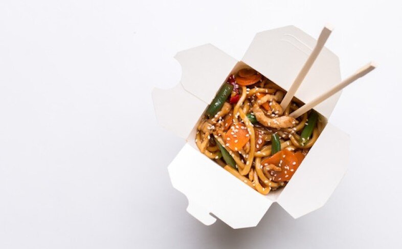 Лапша фунчоза с морепродуктами
соус сливочный