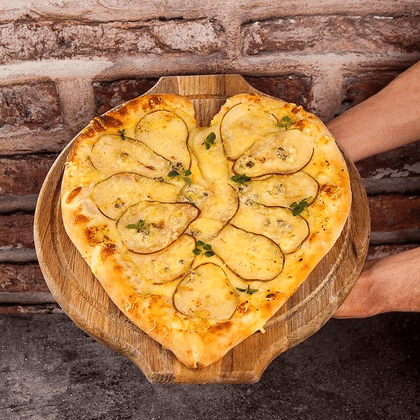 Пицца  "Груша-Горгонзола"