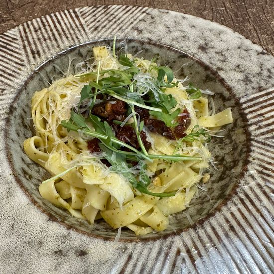 Паста Песто с вялеными томатами