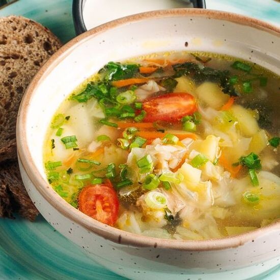 Щи с кроликом и крапивой
