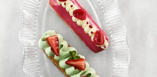 Эклер Малина-Маракуйя (сверху)