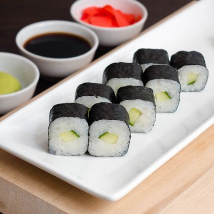 Ролл с огурцом