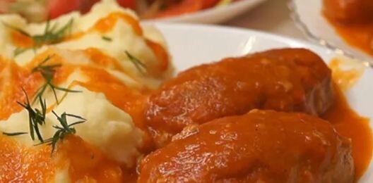 Куриная котлета в соусе