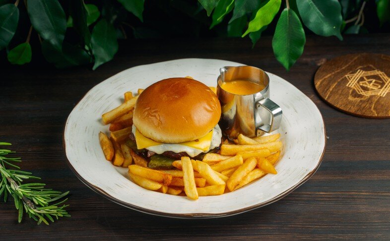 Сырный бургер