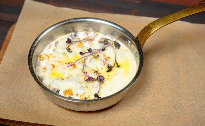 Мясо мидий в сливочном соусе с грибами