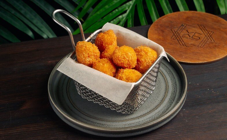 Моцарелла во фритюре