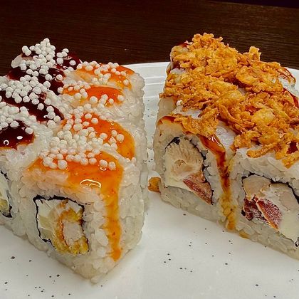 Роллы "Тай (курица)" + "Таун"