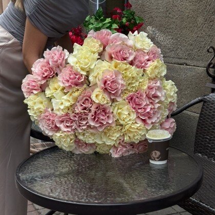 ВАУ-букет 51 французская роза нежный микс