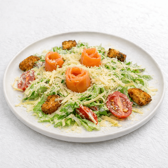 Салат «Цезарь с семгой»