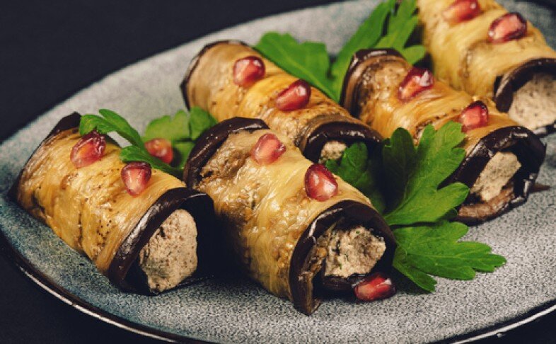 Рулетики из баклажан