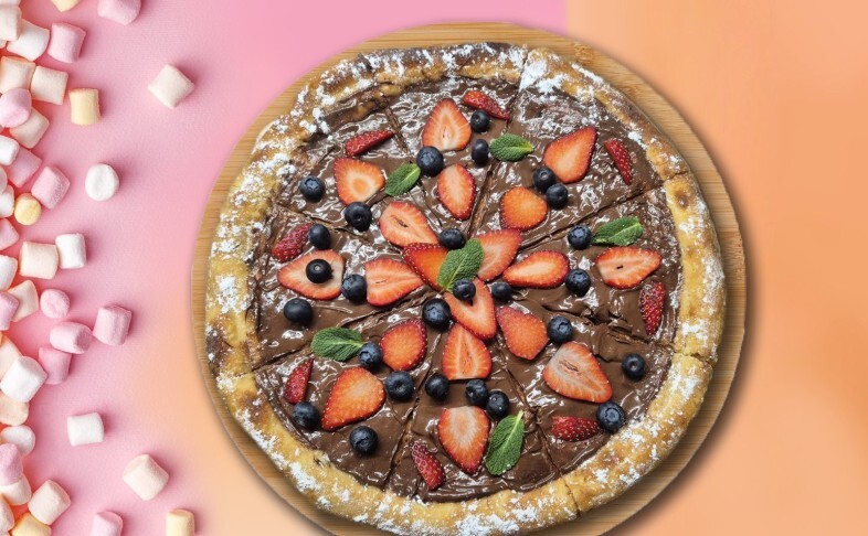 Пицца Клубника с голубикой