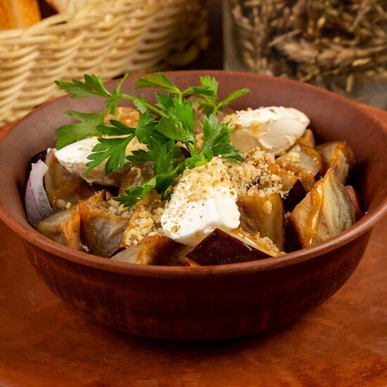 Салат с баклажанами и сливочным сыром