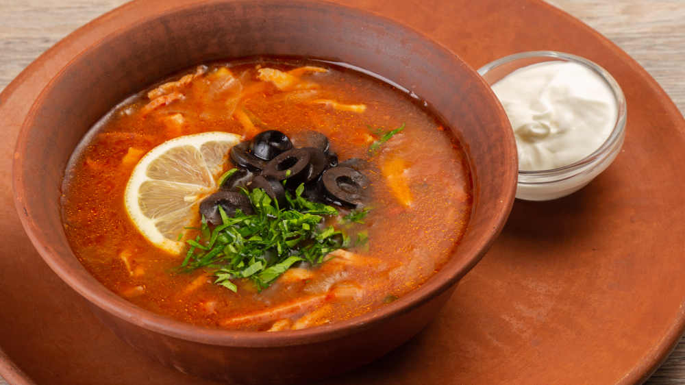 Солянка сборная мясная