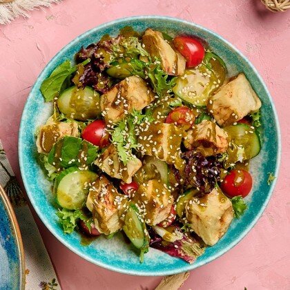 Салат с баклажанами и соусом Тай Чили